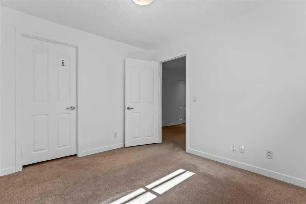 57 Everwillow Boulevard SW Calgary AB T2Y4G4