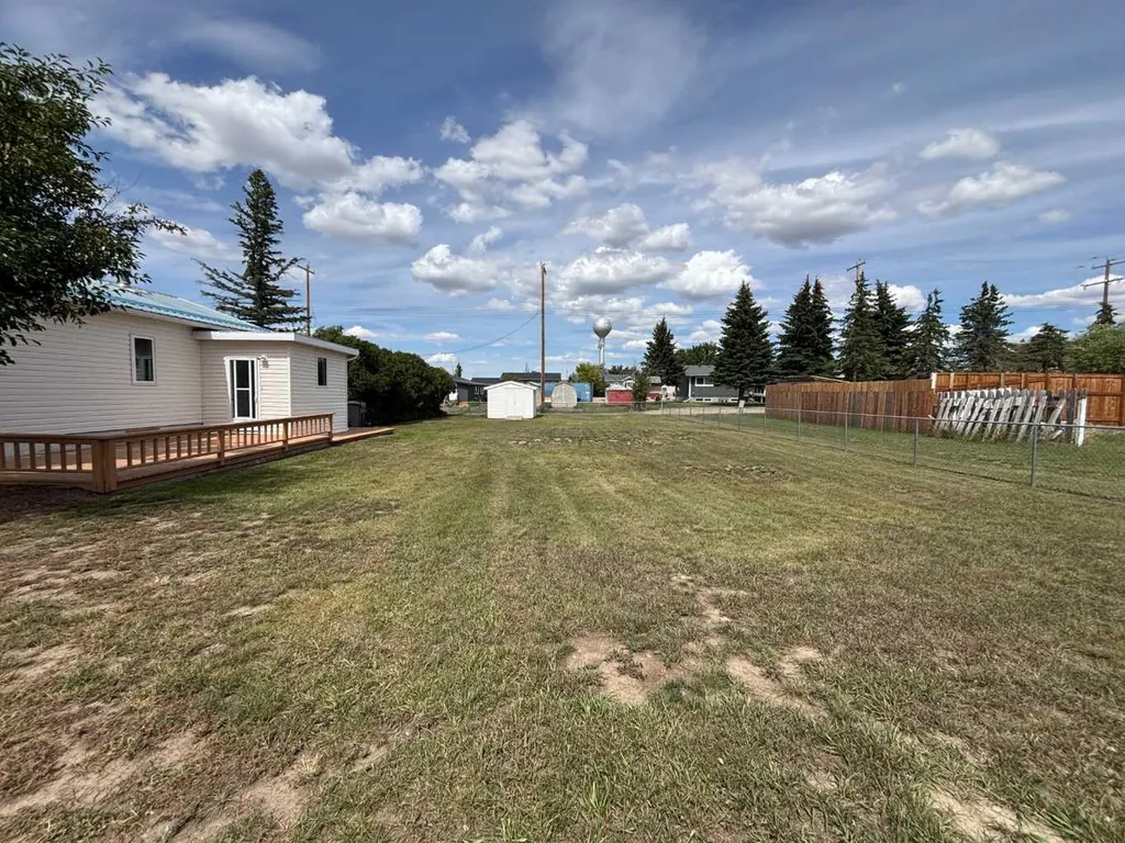 307 Centre Avenue Coutts AB T0K 0N0