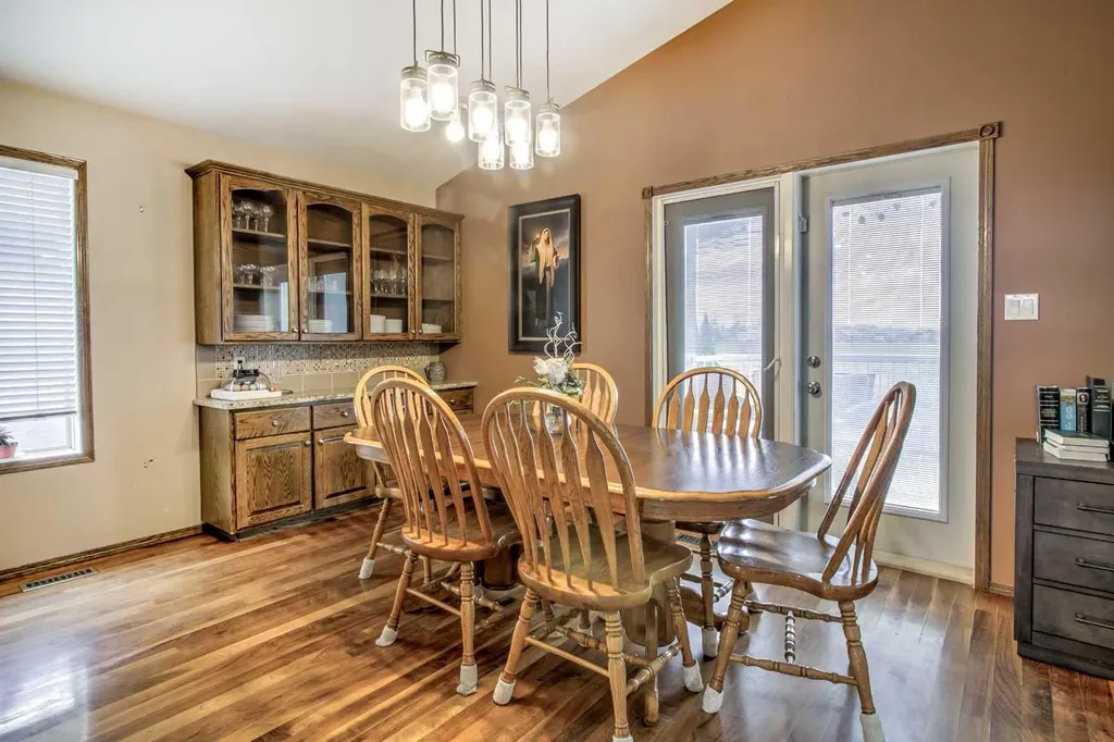 27 Kodiak Boulevard N Lethbridge AB T1H 6S7