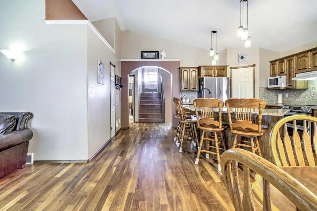 27 Kodiak Boulevard N Lethbridge AB T1H 6S7
