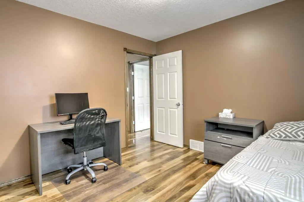 27 Kodiak Boulevard N Lethbridge AB T1H 6S7