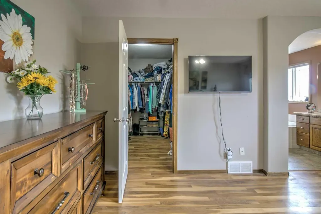 27 Kodiak Boulevard N Lethbridge AB T1H 6S7
