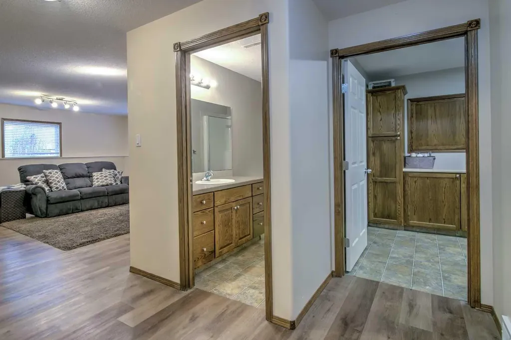 27 Kodiak Boulevard N Lethbridge AB T1H 6S7