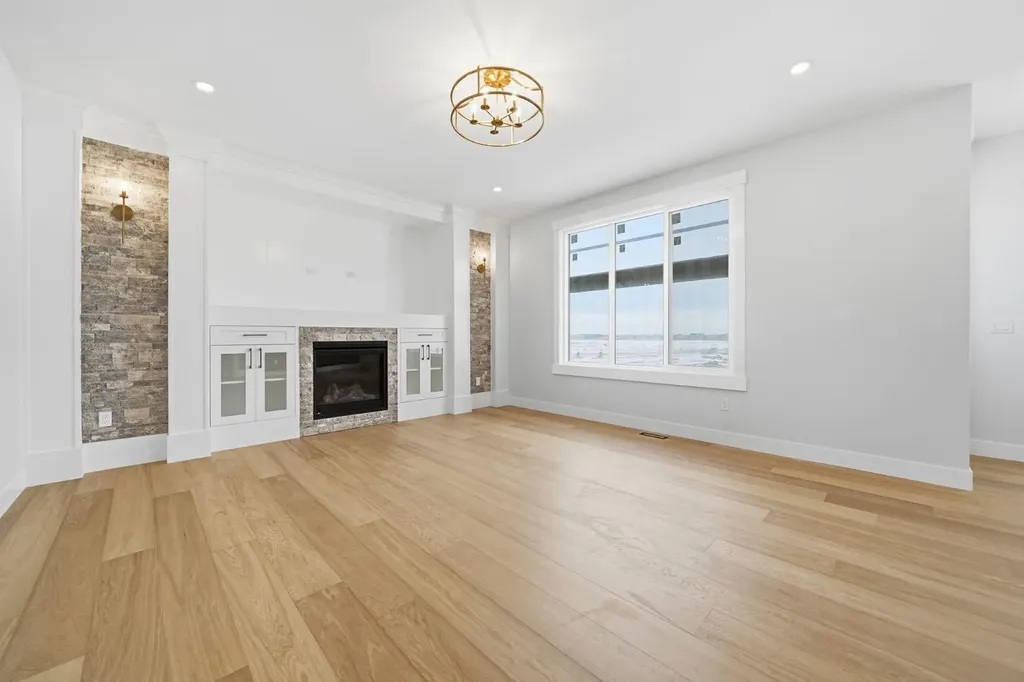 2005 Waterbury Road Chestermere AB T1X2Z1