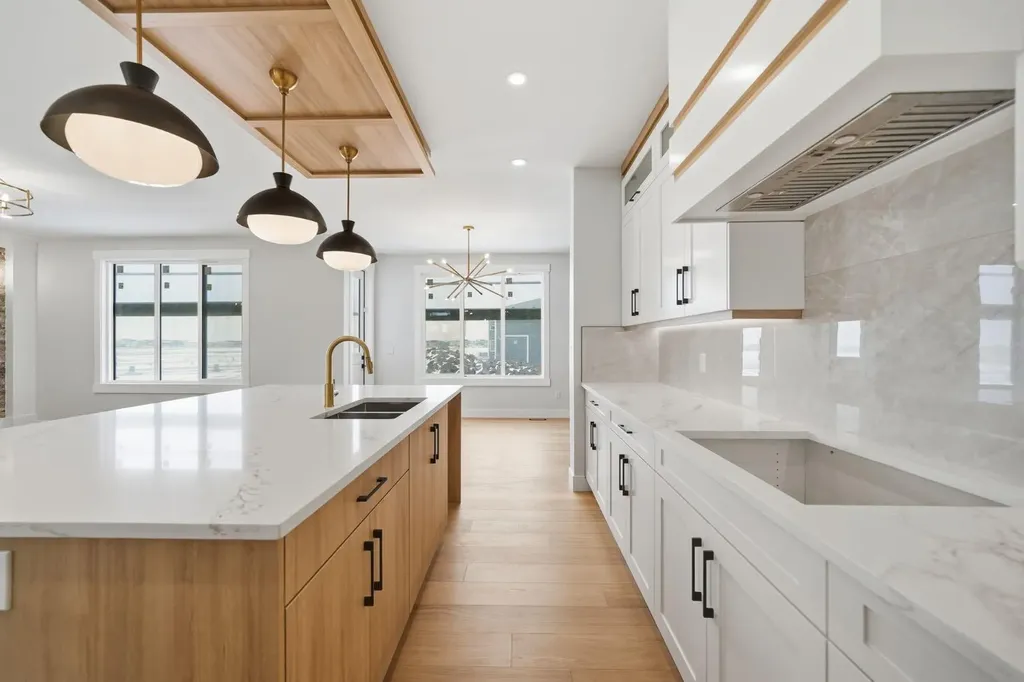 2005 Waterbury Road Chestermere AB T1X2Z1