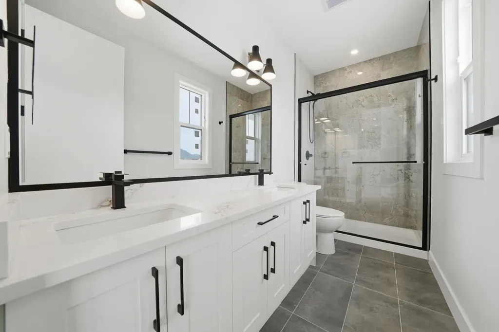 2005 Waterbury Road Chestermere AB T1X2Z1