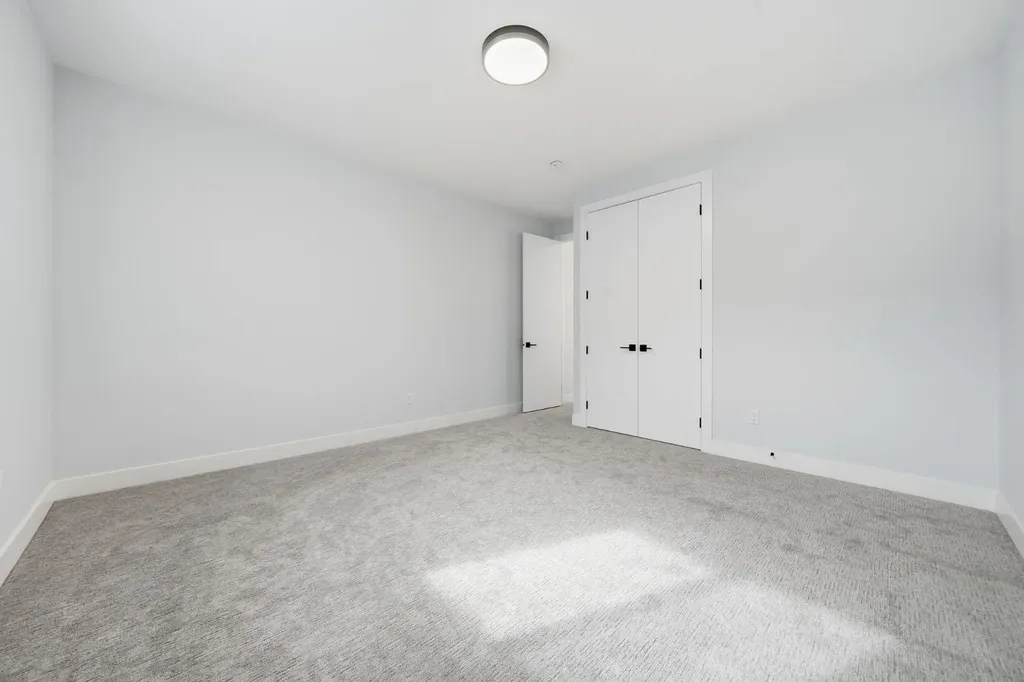2005 Waterbury Road Chestermere AB T1X2Z1