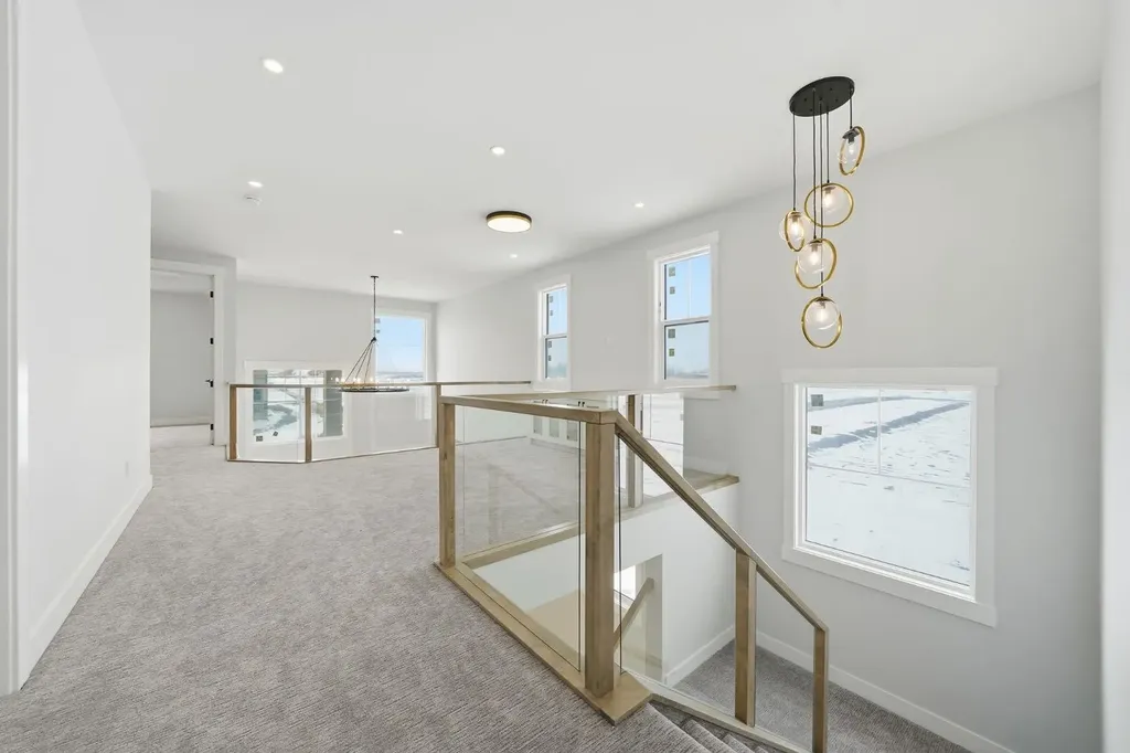 2005 Waterbury Road Chestermere AB T1X2Z1