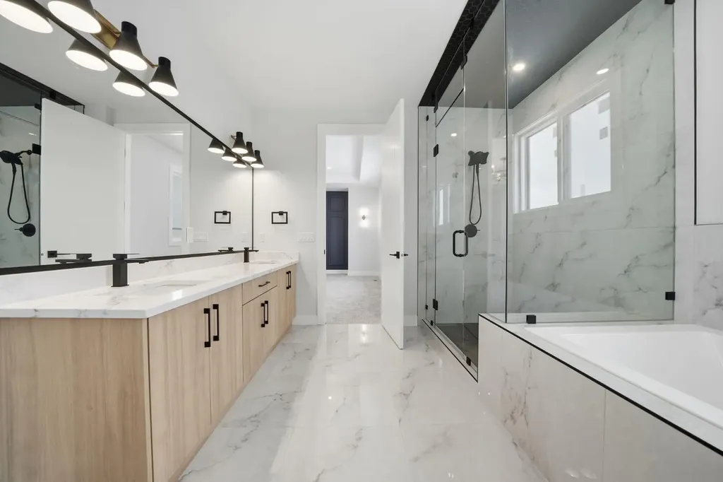 2005 Waterbury Road Chestermere AB T1X2Z1
