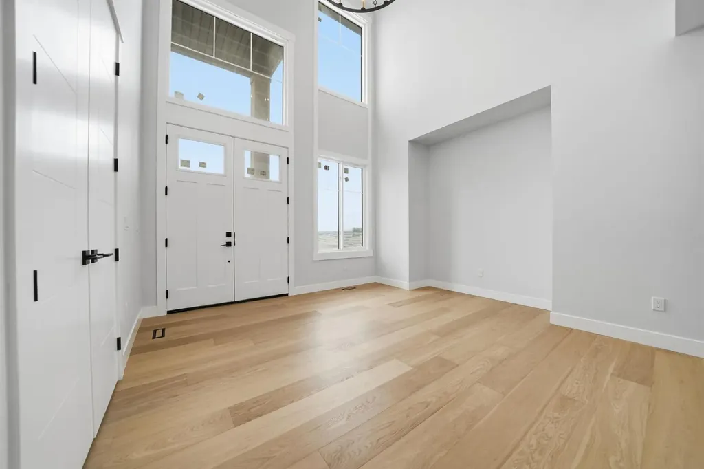 2005 Waterbury Road Chestermere AB T1X2Z1