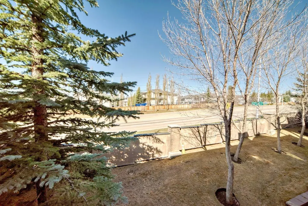 124 Royal Manor NW Calgary AB T3G 5T6