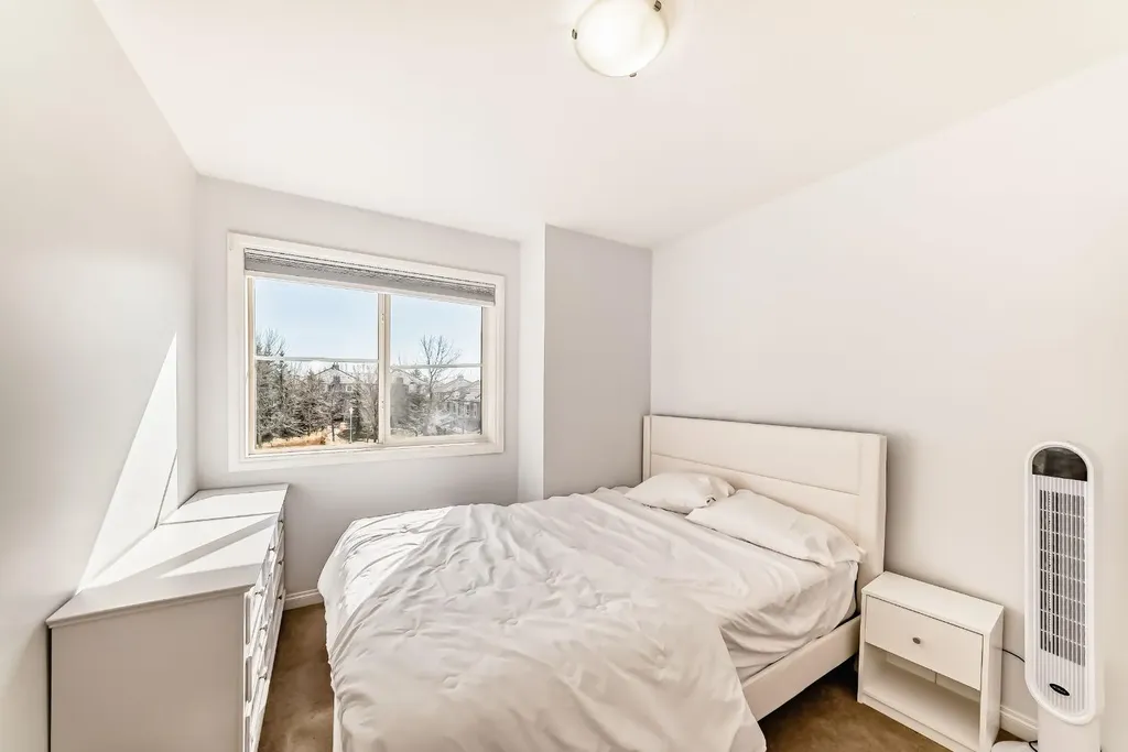 124 Royal Manor NW Calgary AB T3G 5T6