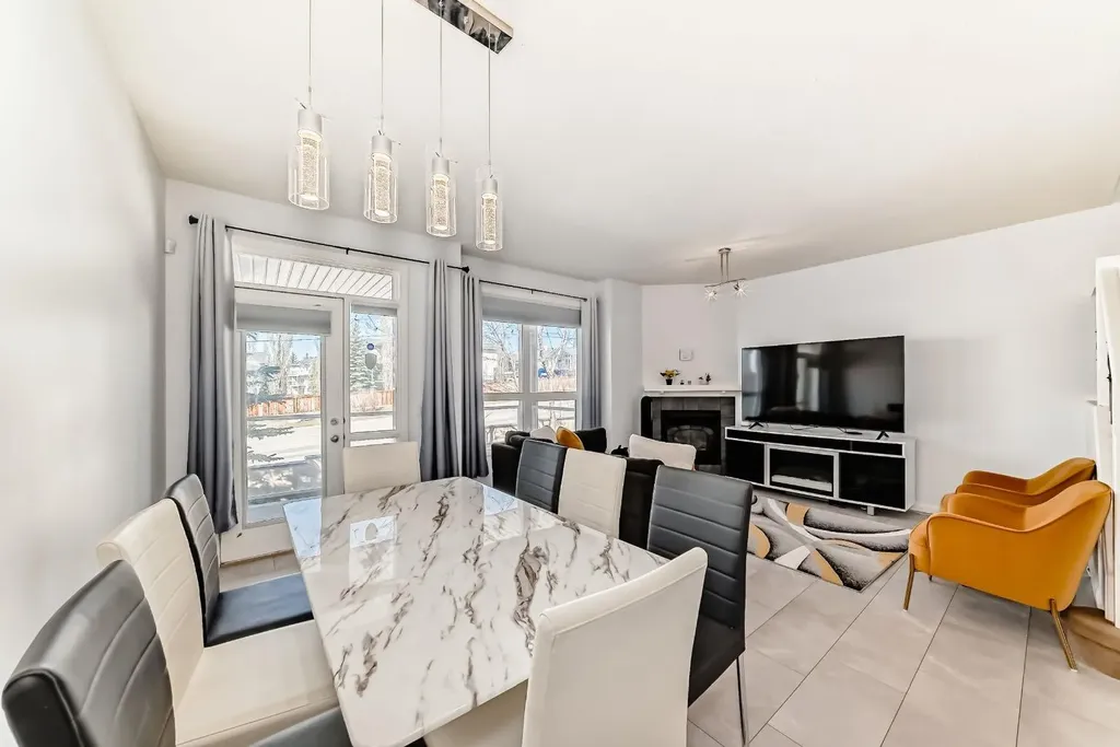 124 Royal Manor NW Calgary AB T3G 5T6