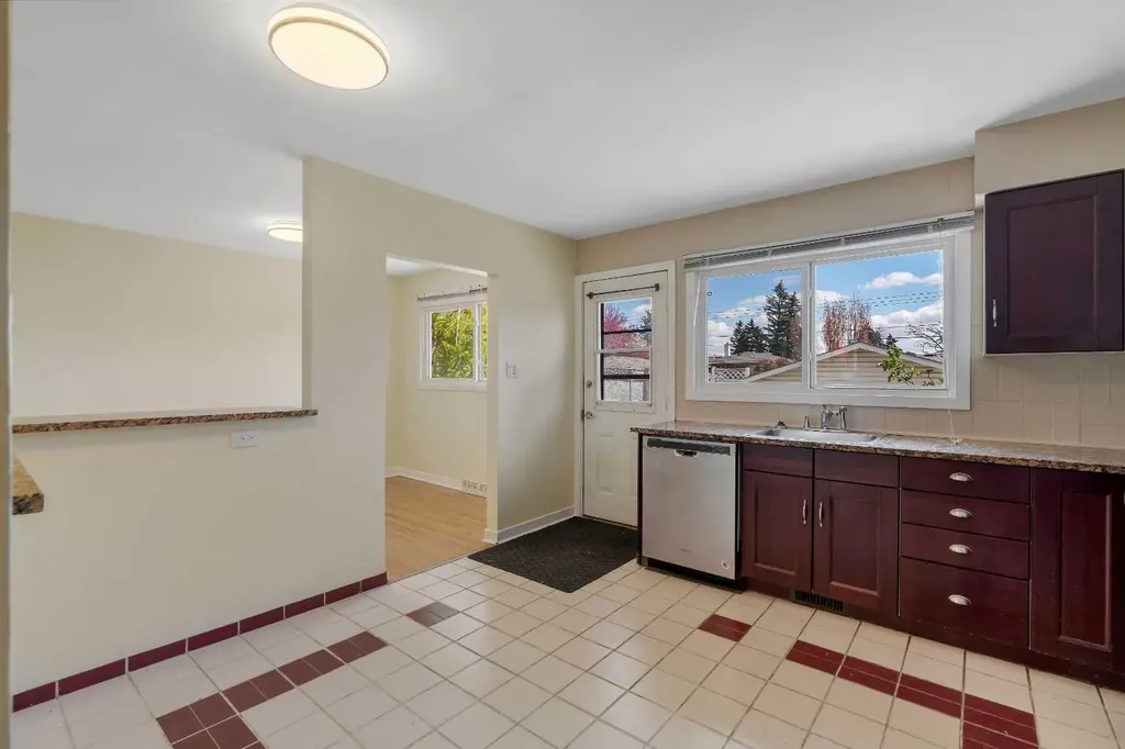 8432 Elbow Drive SW Calgary AB T2V 1K8