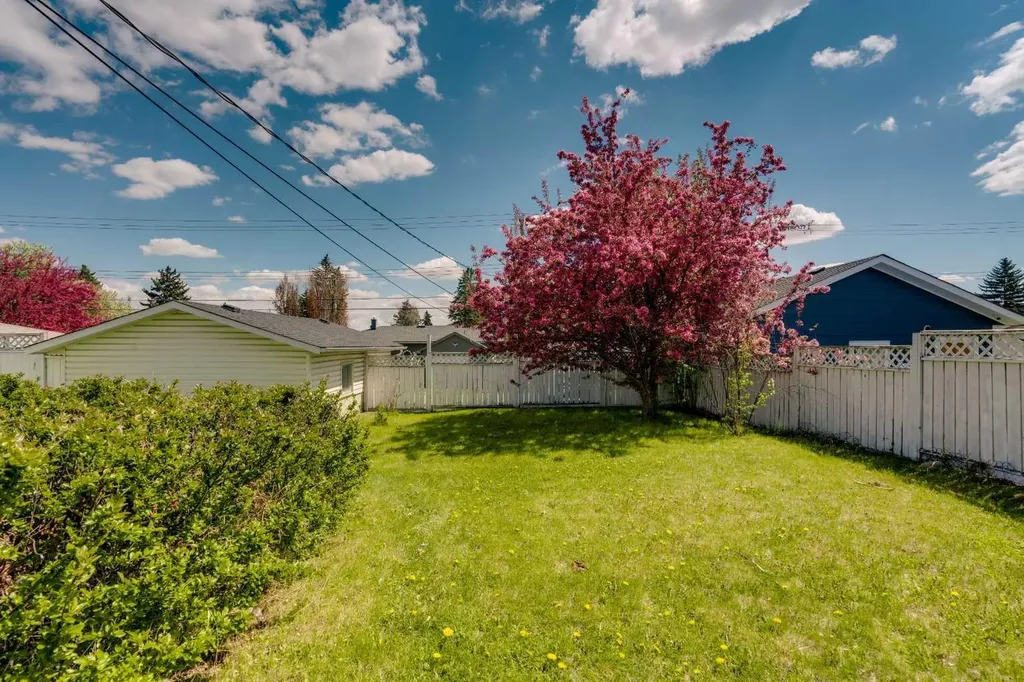 8432 Elbow Drive SW Calgary AB T2V 1K8
