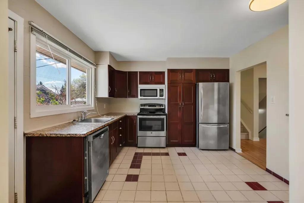 8432 Elbow Drive SW Calgary AB T2V 1K8