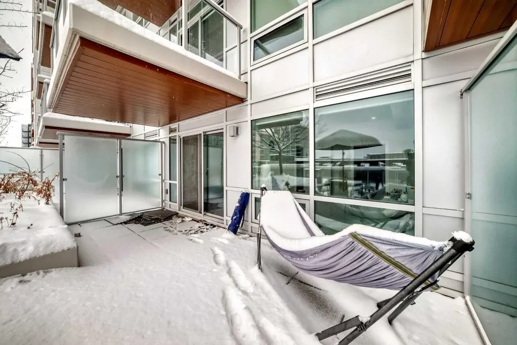 8505 Broadcast Avenue SW Calgary AB T3H 6B5