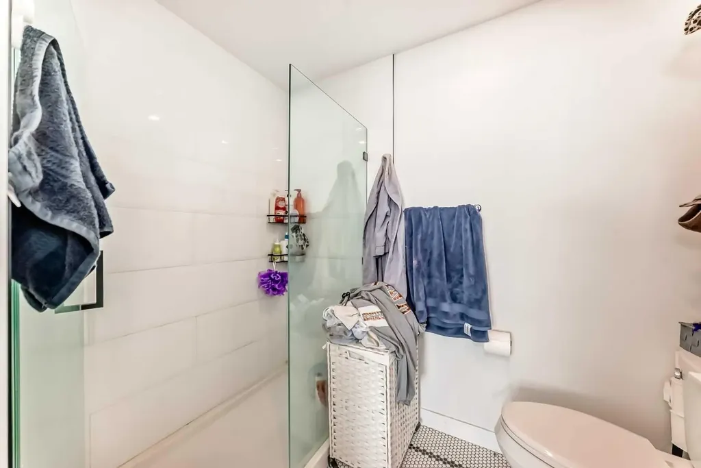 8505 Broadcast Avenue SW Calgary AB T3H 6B5