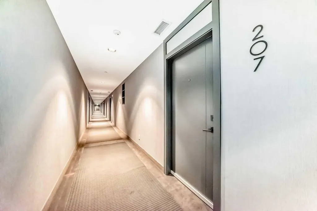 8505 Broadcast Avenue SW Calgary AB T3H 6B5