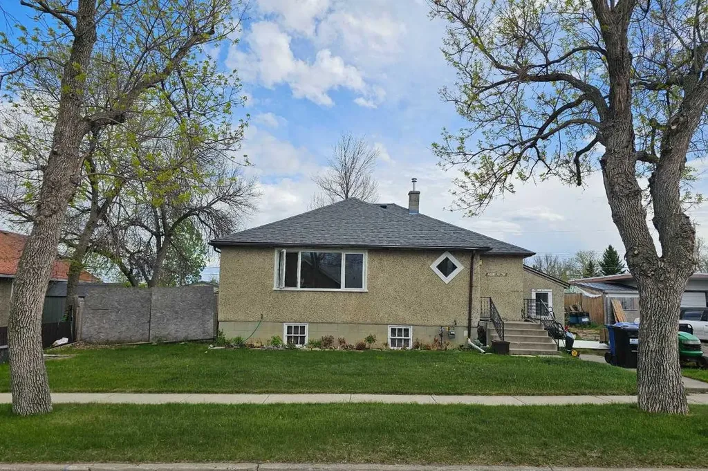 2311 22 Street Nanton AB T0L1R0
