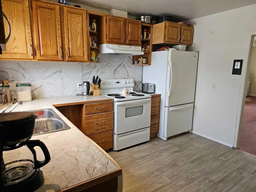 2311 22 Street Nanton AB T0L1R0