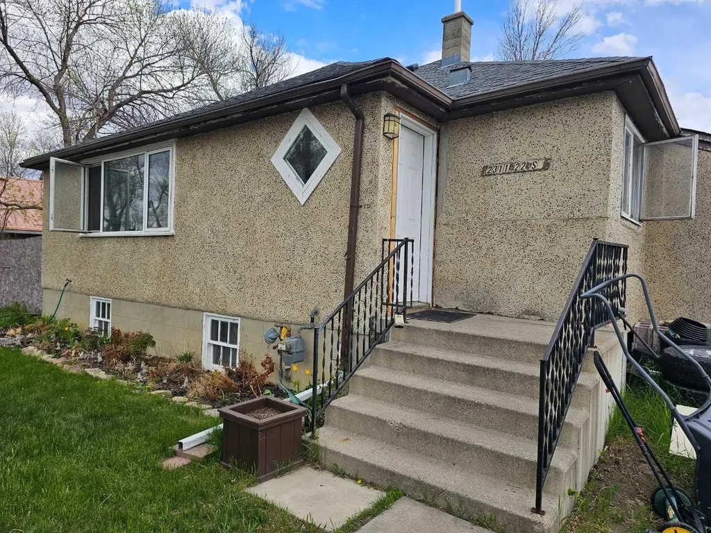 2311 22 Street Nanton AB T0L1R0