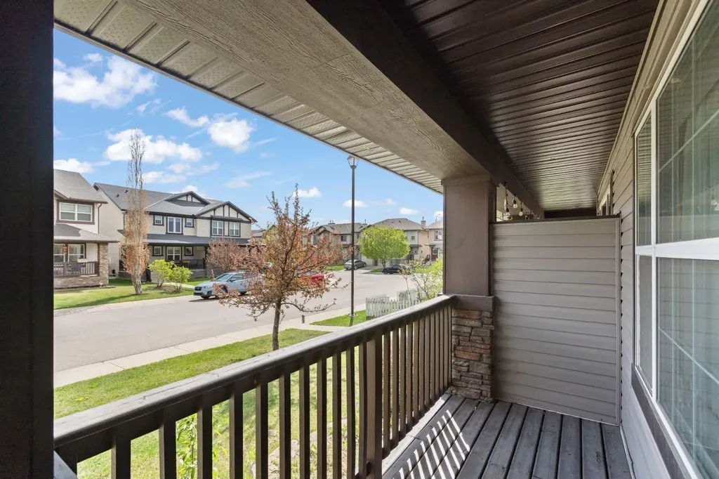 14 Luxstone Point SW Airdrie AB T4B 0H8