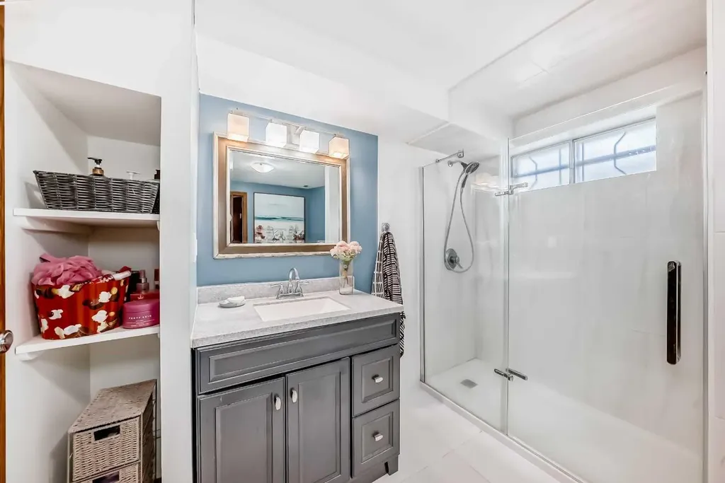 5539 Dalhart Road NW Calgary AB T3A 1S3