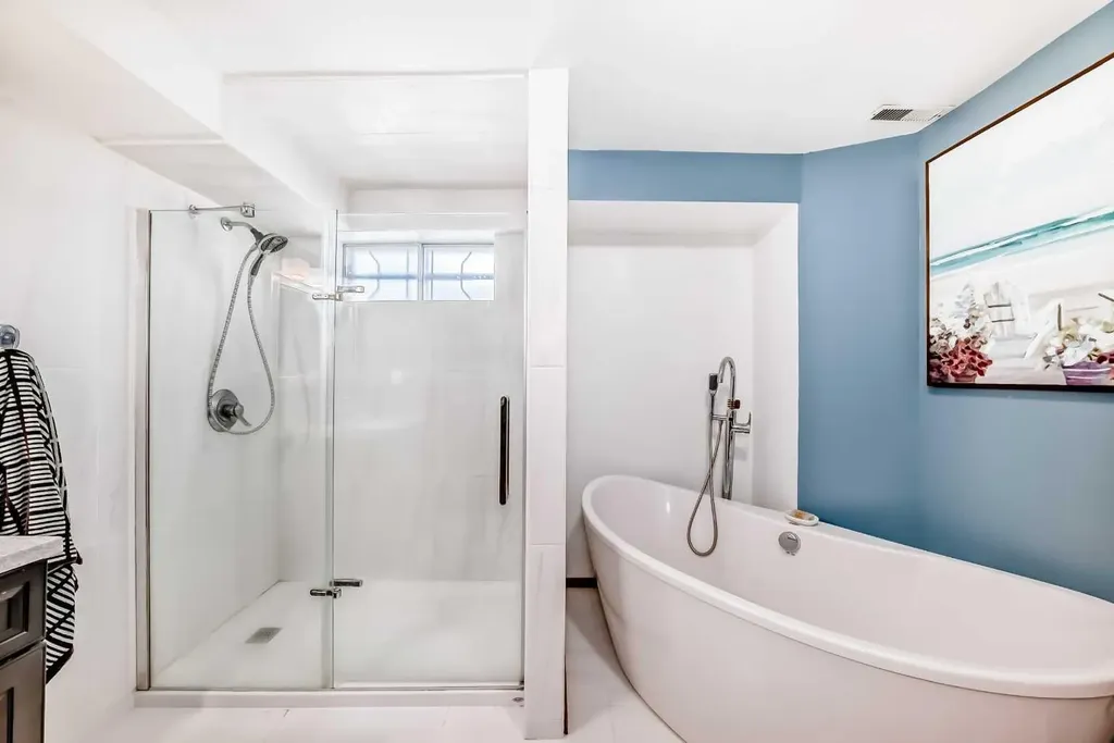 5539 Dalhart Road NW Calgary AB T3A 1S3