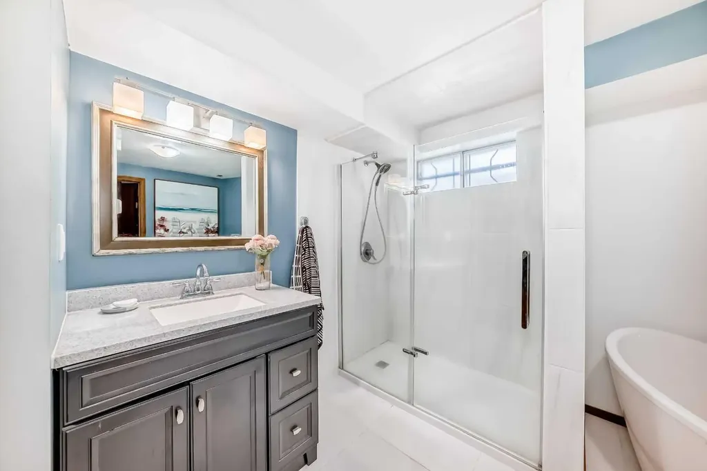 5539 Dalhart Road NW Calgary AB T3A 1S3