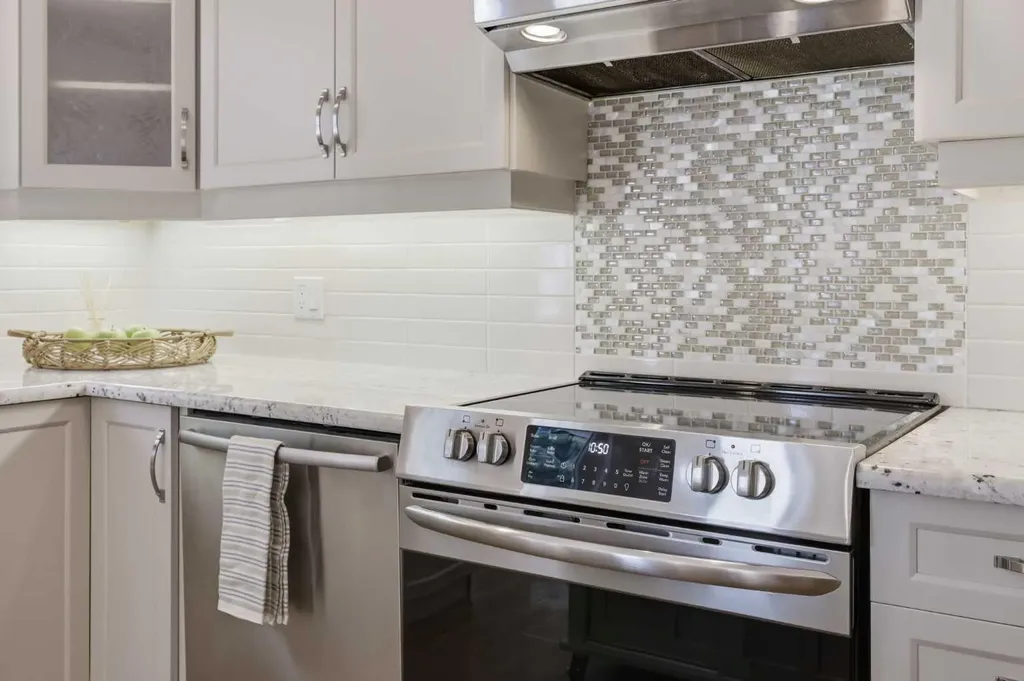 616 Sheep River Mews Okotoks AB T0L 1T4