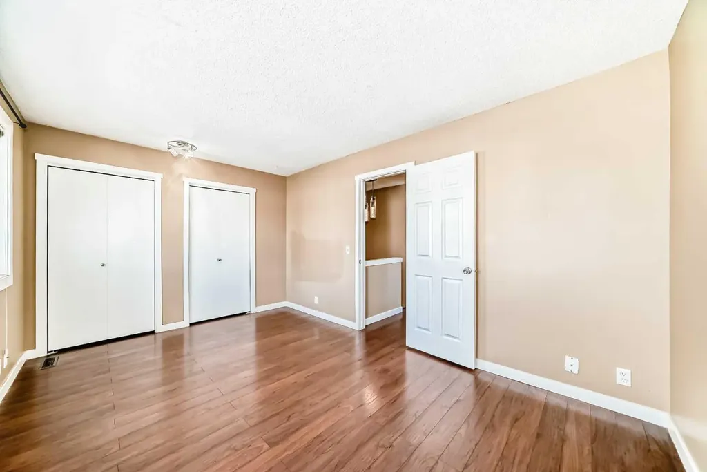 5 Falchurch Road NE Calgary AB T3J 1G6