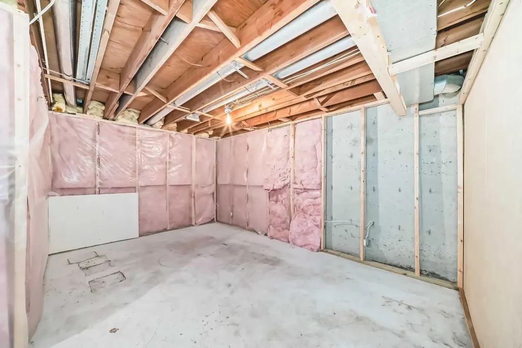 5 Falchurch Road NE Calgary AB T3J 1G6