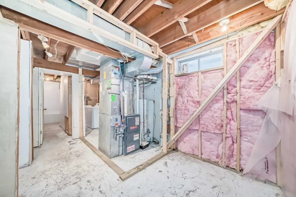 5 Falchurch Road NE Calgary AB T3J 1G6