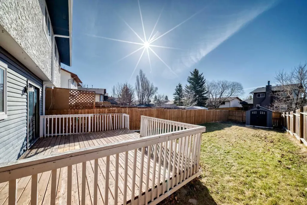 5 Falchurch Road NE Calgary AB T3J 1G6