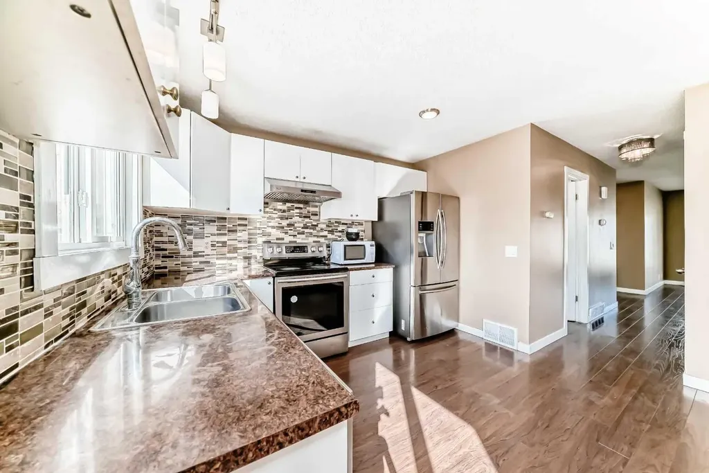 5 Falchurch Road NE Calgary AB T3J 1G6