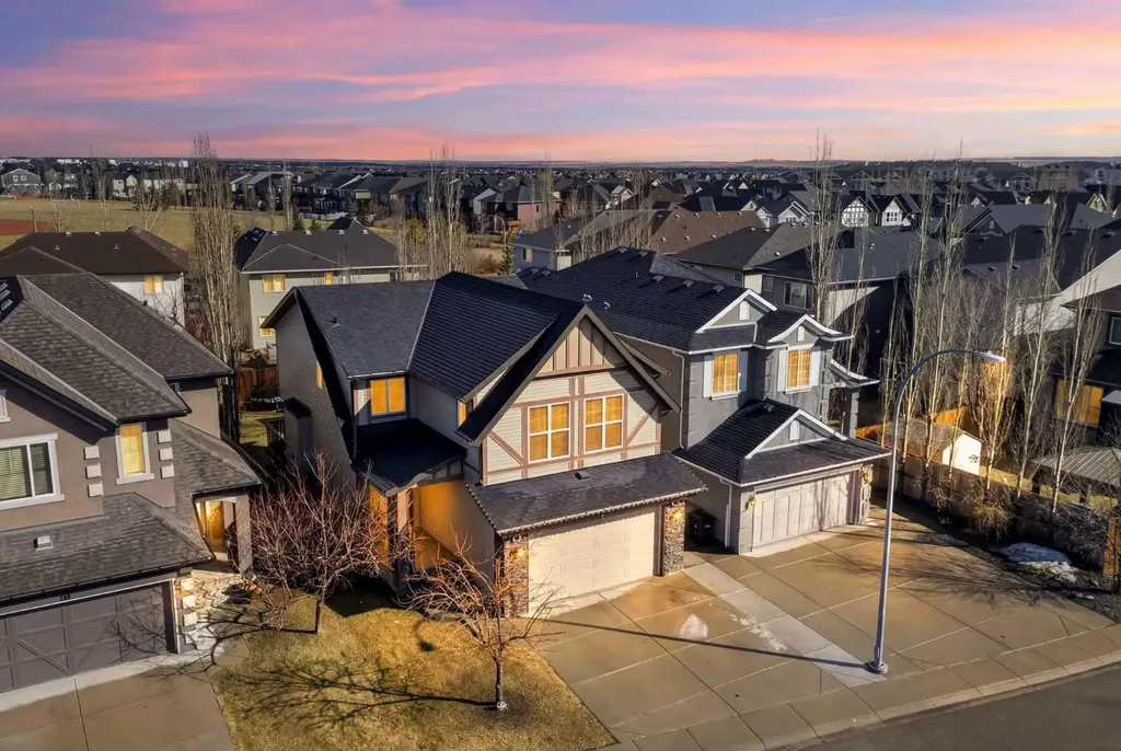 239 Cranarch Landing SE Calgary AB T3M0Z7