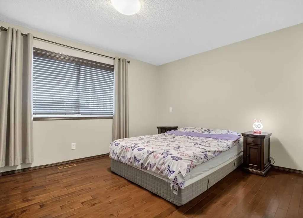 239 Cranarch Landing SE Calgary AB T3M0Z7