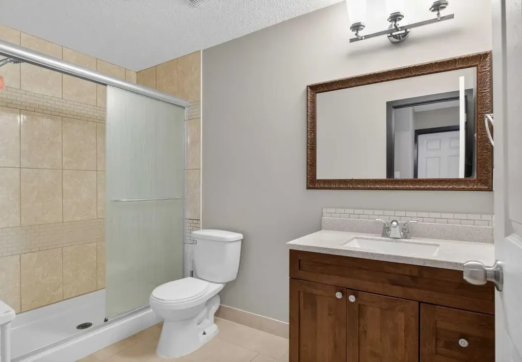 239 Cranarch Landing SE Calgary AB T3M0Z7