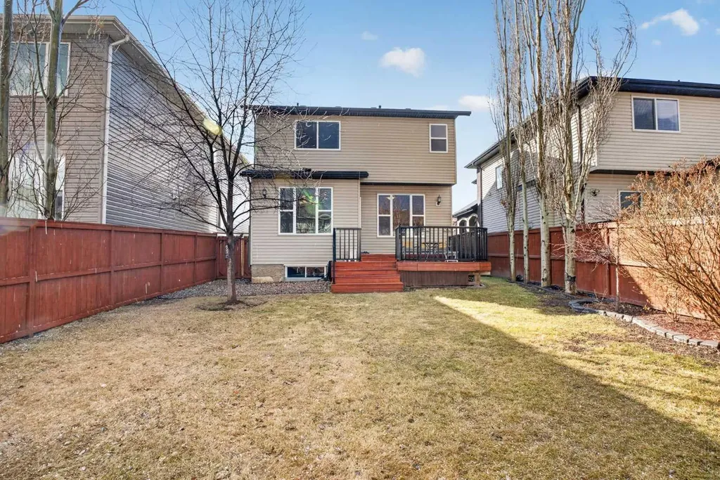 239 Cranarch Landing SE Calgary AB T3M0Z7