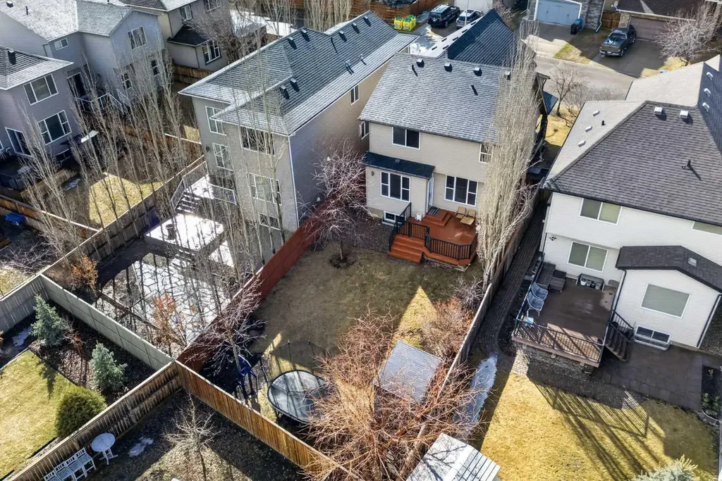 239 Cranarch Landing SE Calgary AB T3M0Z7