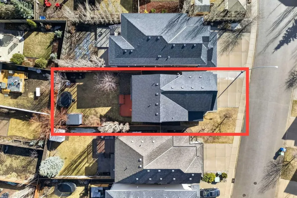 239 Cranarch Landing SE Calgary AB T3M0Z7