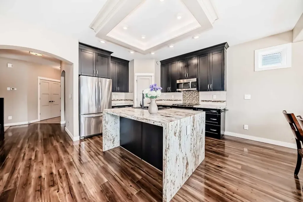 153 Van Slyke Way Red Deer AB T4R 0N7
