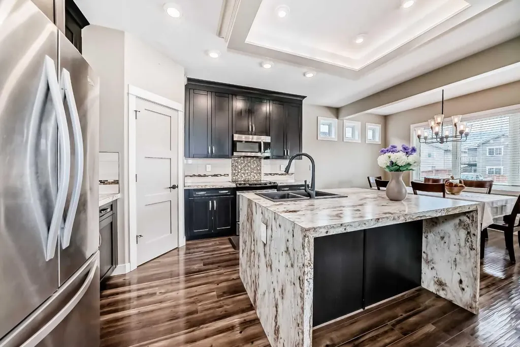 153 Van Slyke Way Red Deer AB T4R 0N7