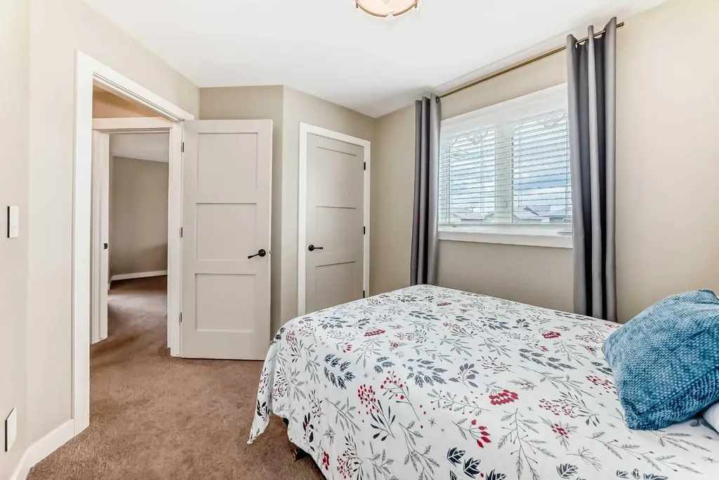 153 Van Slyke Way Red Deer AB T4R 0N7