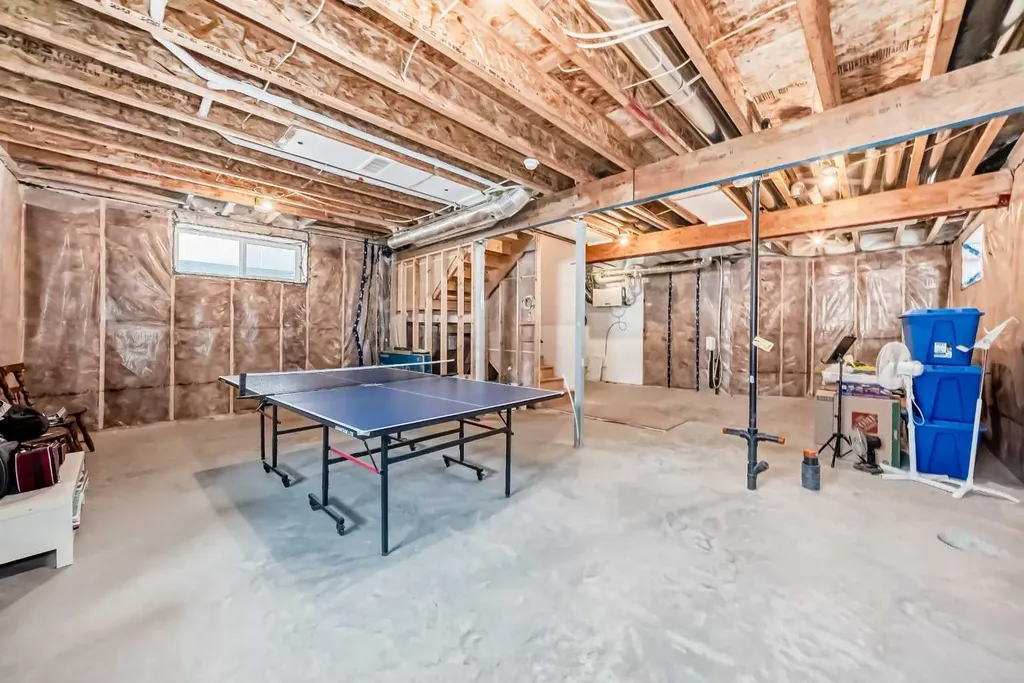 153 Van Slyke Way Red Deer AB T4R 0N7