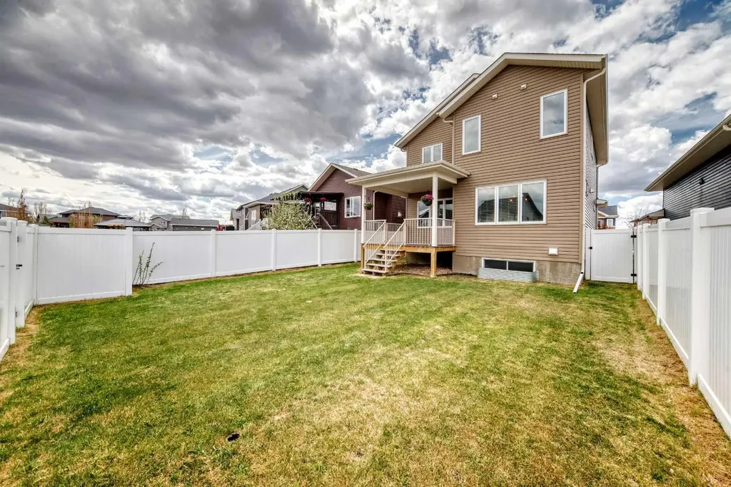 153 Van Slyke Way Red Deer AB T4R 0N7