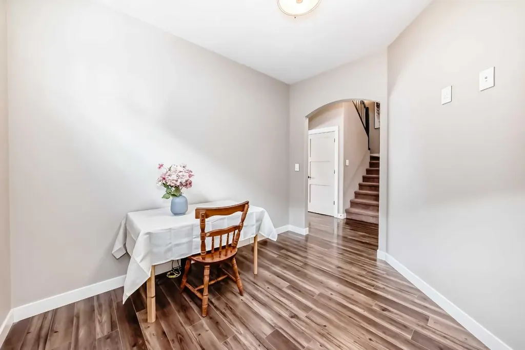 153 Van Slyke Way Red Deer AB T4R 0N7