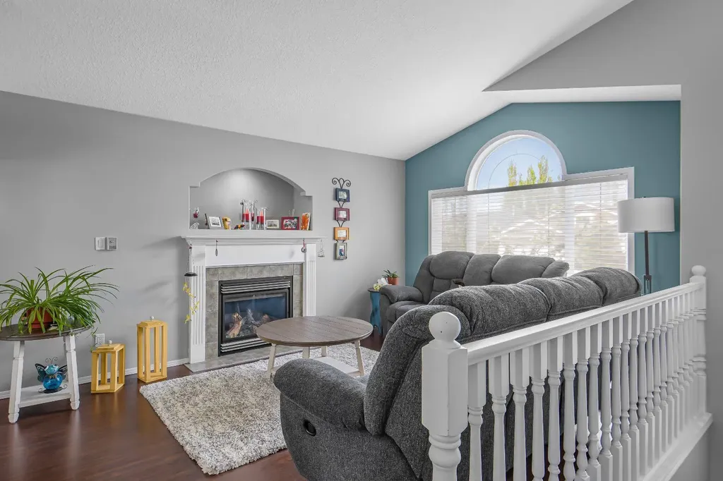 9705 67 Avenue Grande Prairie AB T8W 2W2