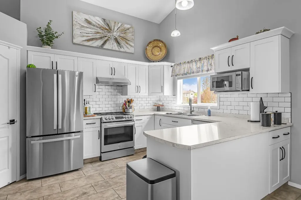 9705 67 Avenue Grande Prairie AB T8W 2W2